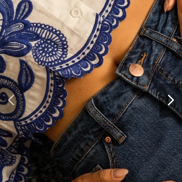 Adiva White Cotton w Blue Embroidery Dolman Sleeves - Picture 4 of 6